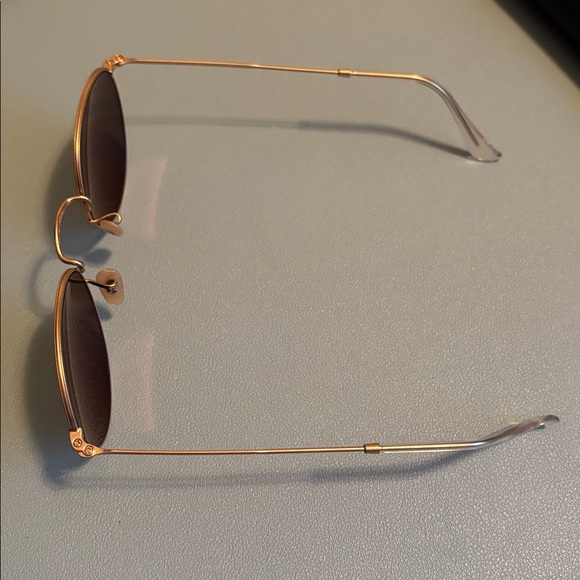 Ray-Ban Gold Frame Sunglasses with Black Lenses - Picture 3 of 7